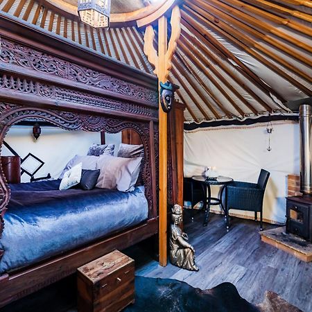 Lincoln Yurts Hotel Buitenkant foto
