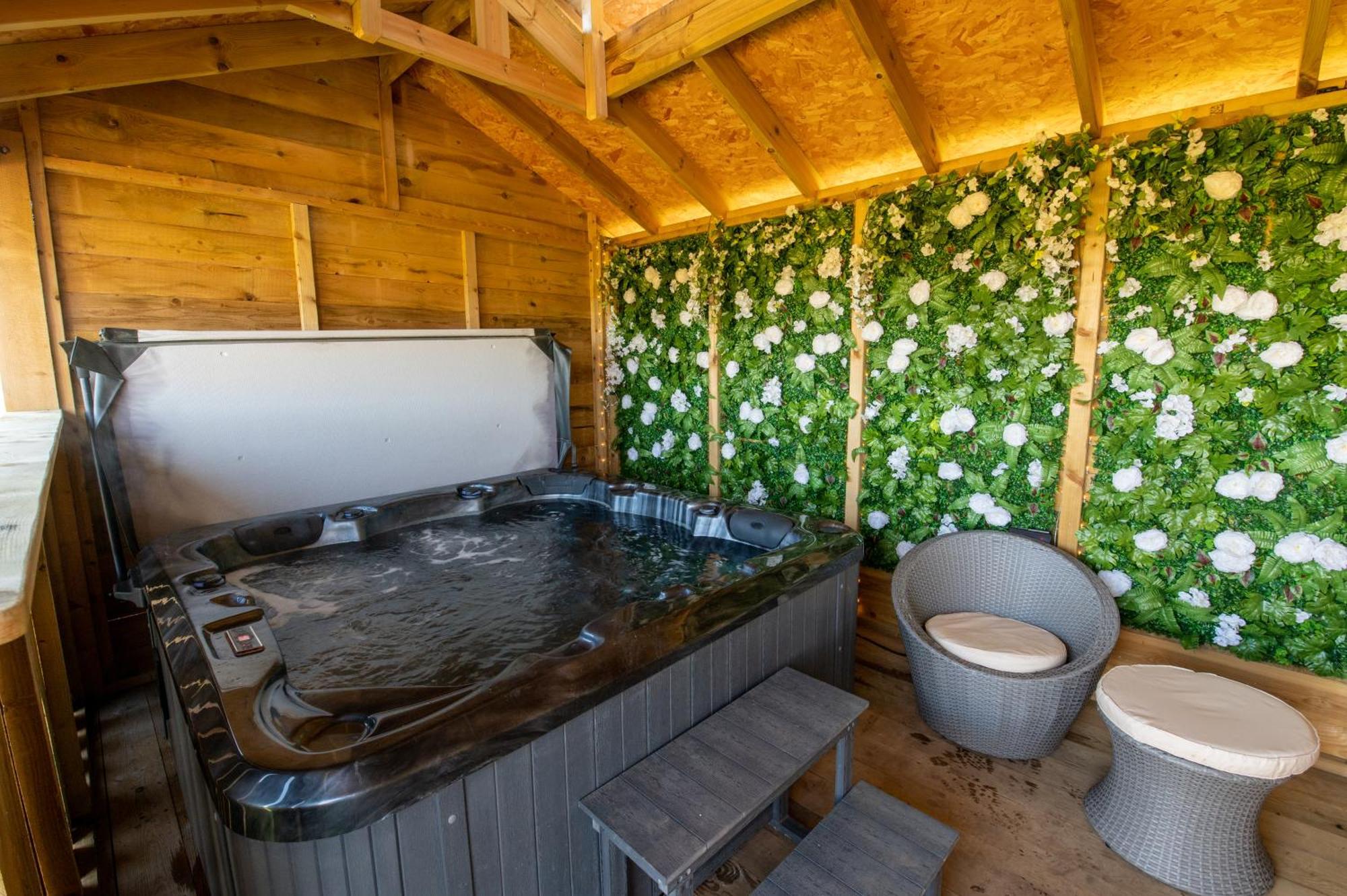 Lincoln Yurts Hotel Buitenkant foto