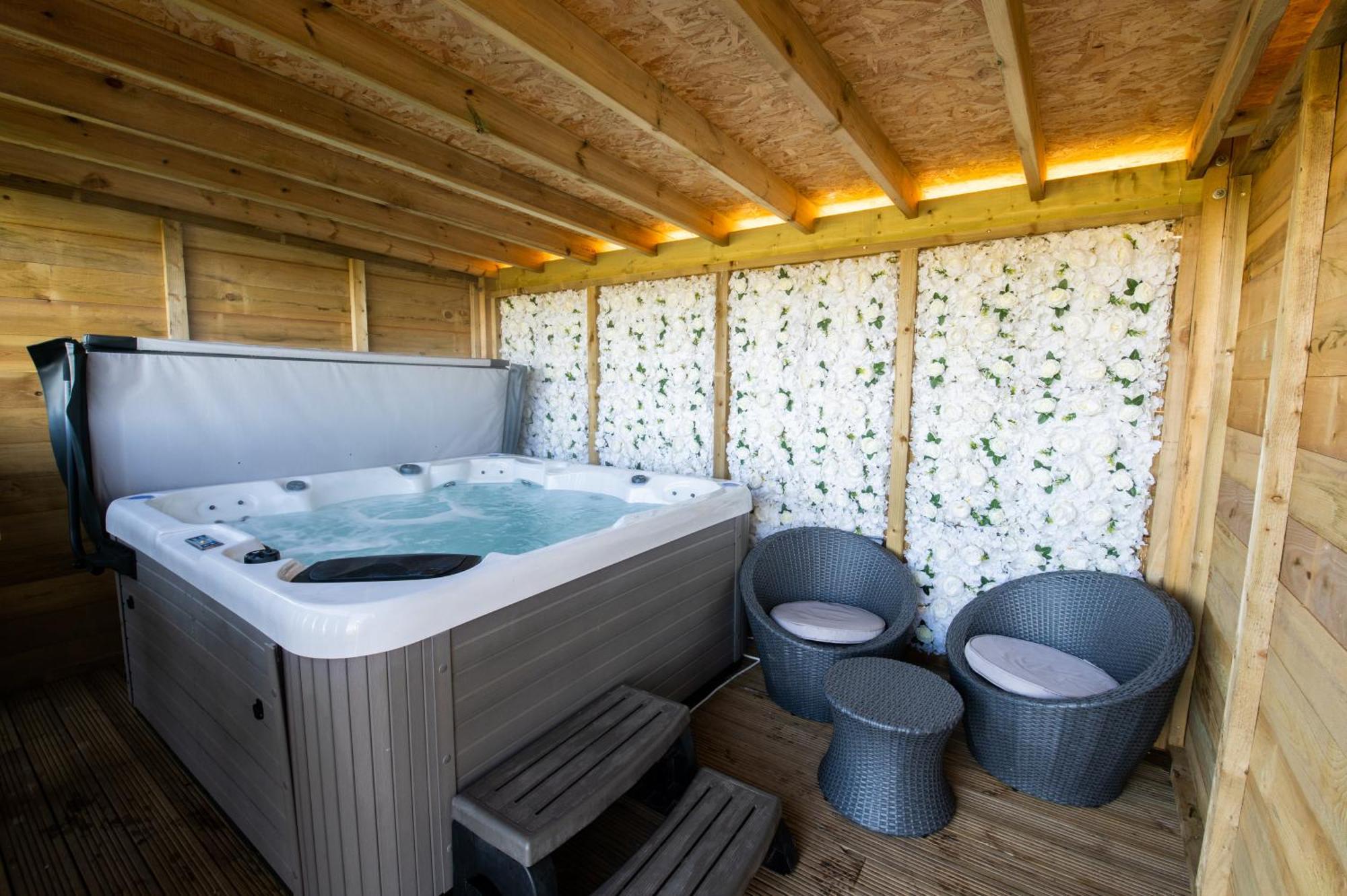 Lincoln Yurts Hotel Buitenkant foto