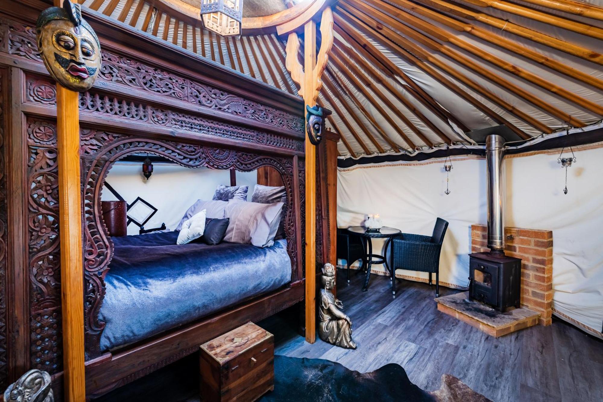 Lincoln Yurts Hotel Buitenkant foto